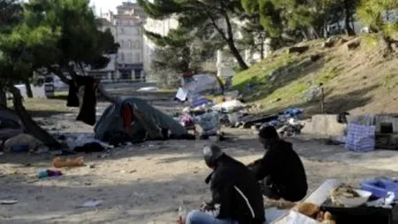 TABĂRĂ DE ROMI arsă în Marsilia