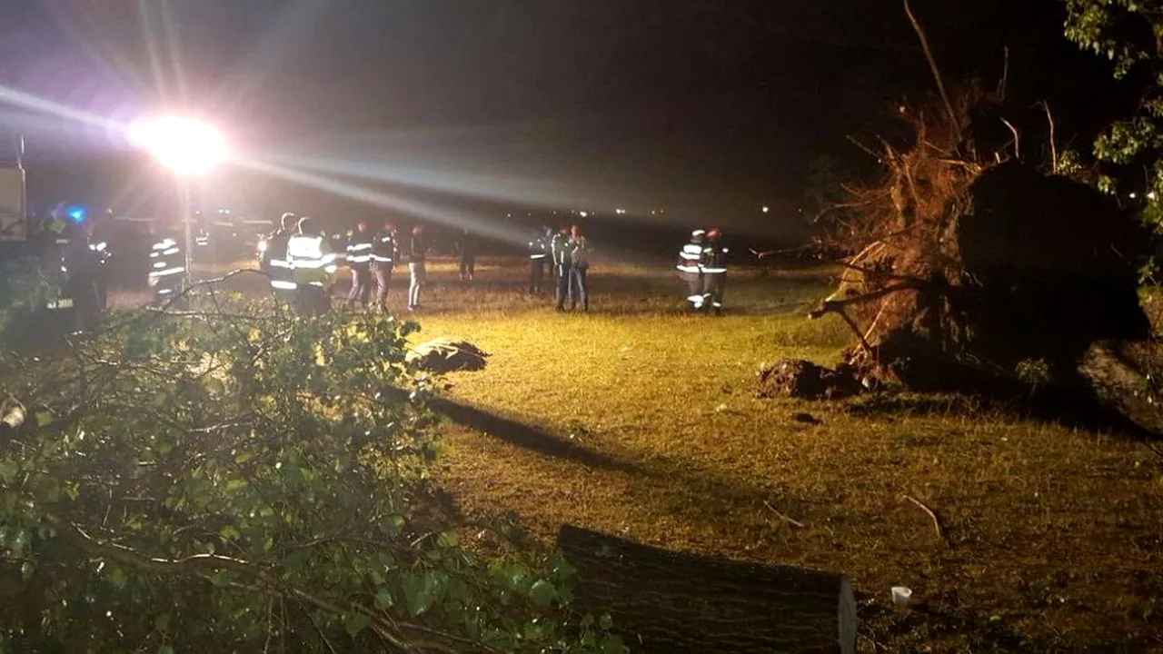 Un mort și 16 răniți într-un camping din Bihor, după o furtună puternică. Șapte copii, între victime. UPDATE