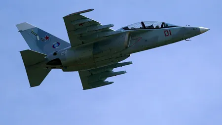 Avion rusesc de asalt, doborât de Forțele Armate ucrainene
