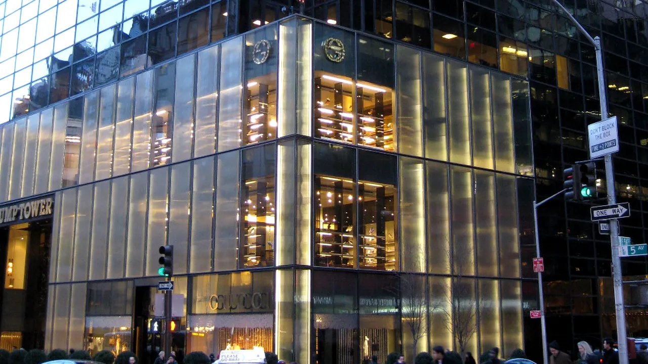 Incendiu în Turnul Trump din New York. Un mort și șase răniți