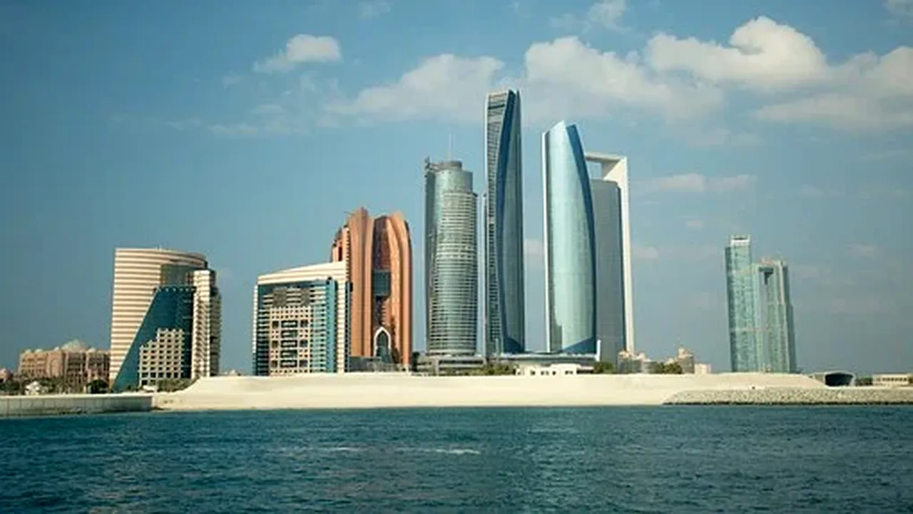 În Emiratele Arabe Unite, cei care iau în râs măsurile anti-COVID pot face închisoare