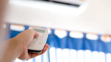 Aparatul electrocasnic din living care consumă dublu față de aerul condiționat. Ajungi să plătești mai mult pe termen lung