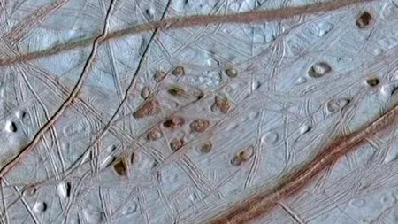 NASA: Ar putea exista viață pe Europa, satelitul lui Jupiter. 