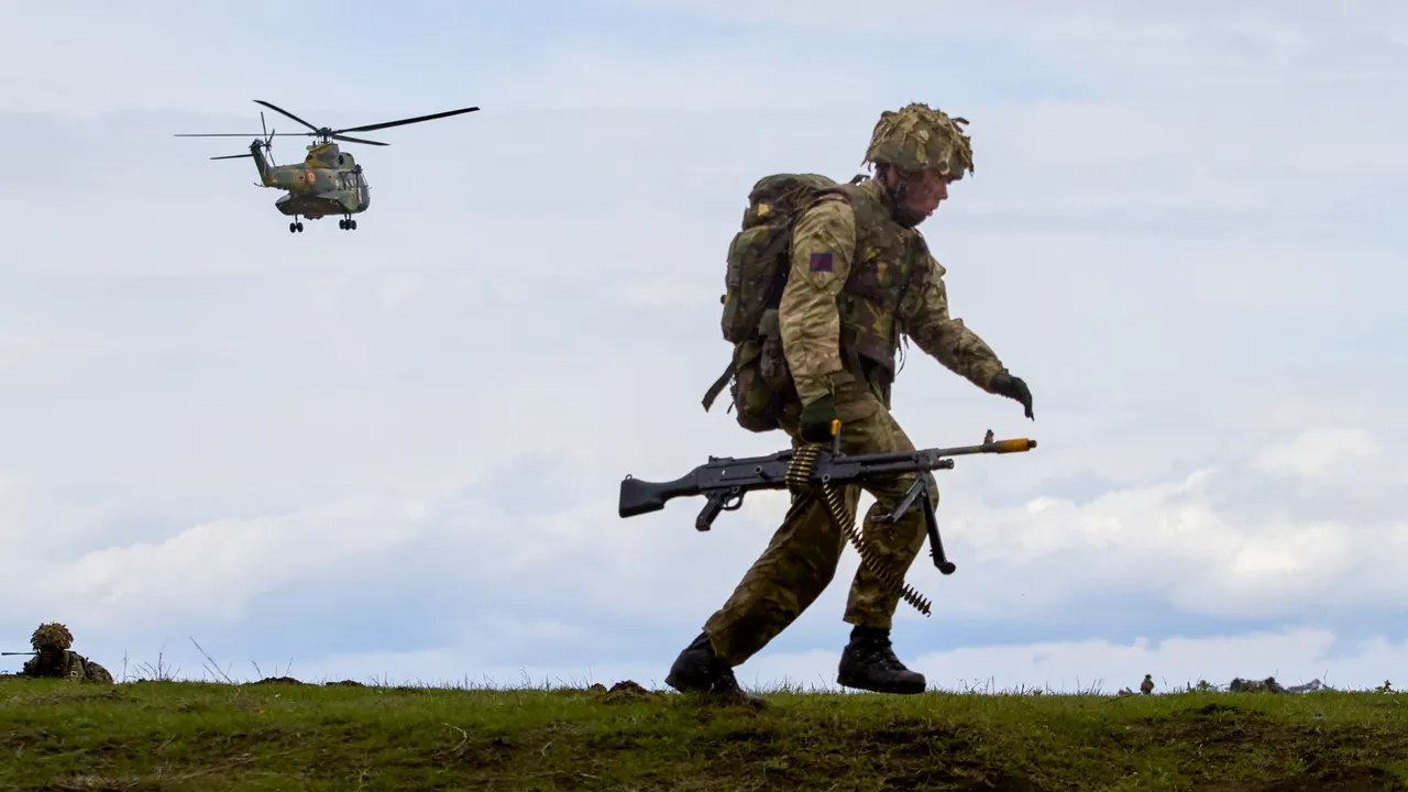 Doi dintre militarii răniți în Afganistan au fost transportați în Germania pentru investigații