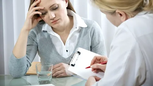 Boala care cauzează infertilitate și stări depresive. 9 din 10 români diagnosticați sunt femei