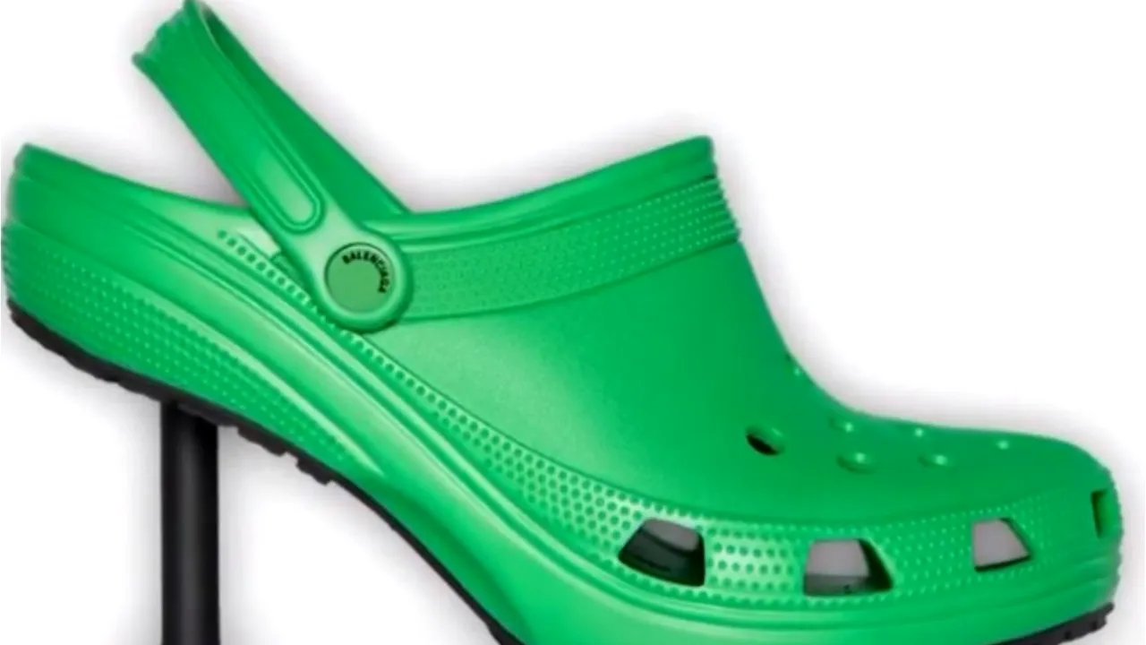 Papucii Crocs, vânduți la prețuri exorbitante. Balenciaga vrea să lanseze în 2022 un model cu toc