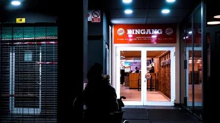 Doi români care se prostituau în Belgia sunt acuzați de uciderea clientului invalid