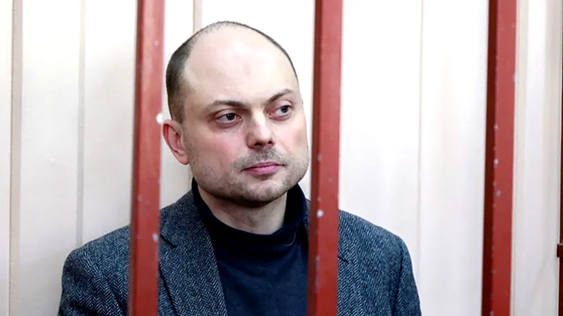 CONDAMNAT la 25 de ani de închisoare pentru înaltă trădare, istoricul rus Kara-Murza a fost transferat în Siberia: „Suferă de polineuropatie”