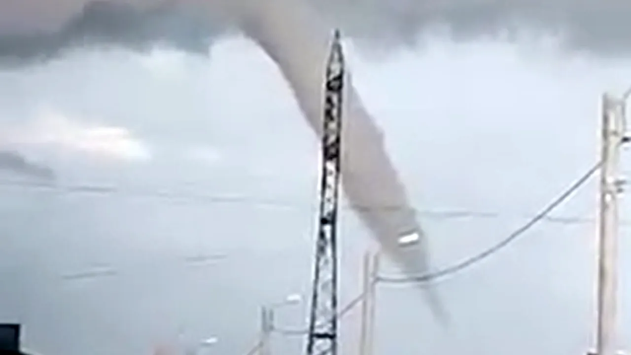 VIDEO | Fuior de tip tornadă filmat în Dolj duminică seară