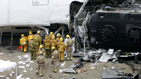 Două trenuri s-au ciocnit, în SUA. Zeci de persoane au fost rănite