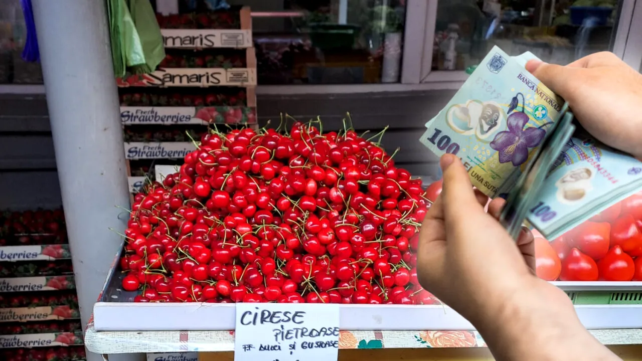 Cu cât a ajuns să se vândă 1 kg de cireșe în Piața Gorjului din București. Clienții au crezut că nu văd bine!