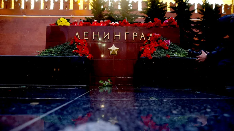 Bilanțul atacului comis la Sankt-Petersburg: 11 morți, 45 de răniți. Vladimir Putin a depus o coroană