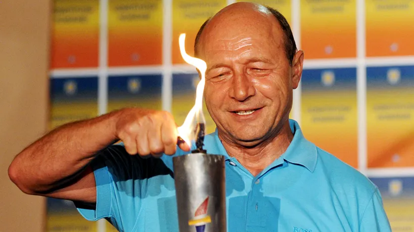 REFERENDUM 2012. Băsescu: USL să vadă cum rămâne cu onoarea pentru ce au făcut ei României