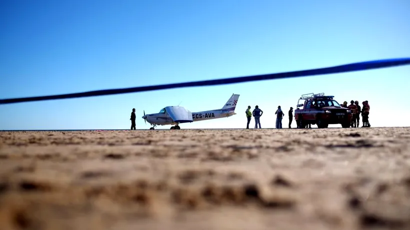Tragedie în Portugalia: un copil și un bărbat, omorâți de un avion care a aterizat pe plajă