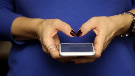 MAI vrea să cumpere servicii de telefonie publică în valoare de 11,7 milioane de euro