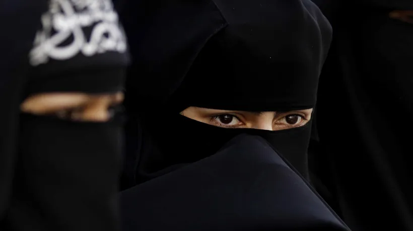 Ce pedeapsă a primit o femeie musulmană care a refuzat să-și scoată vălul în Belgia