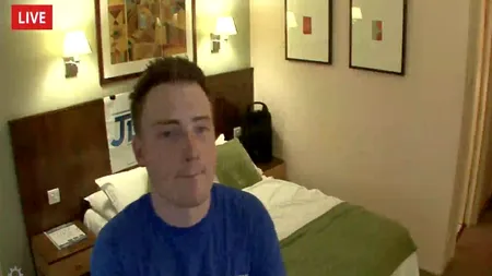 Un tânăr va asculta aceeași melodie de 2.500 de ori, timp de patru zile. Ce l-a determinat să ia această decizie