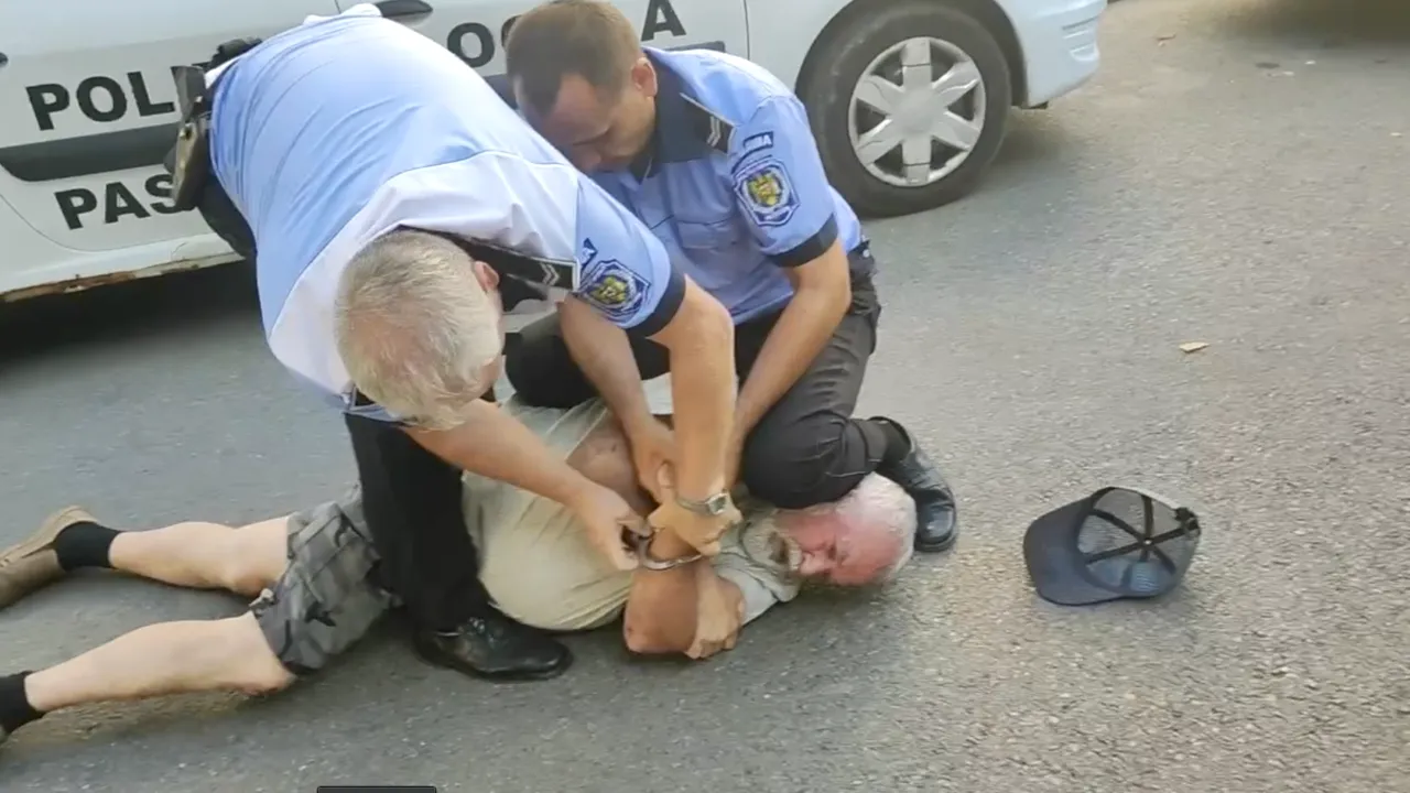 Scene ȘOCANTE la Pașcani! Pensionar, pus la pământ și călcat pe cap de polițiști. Primarul: 