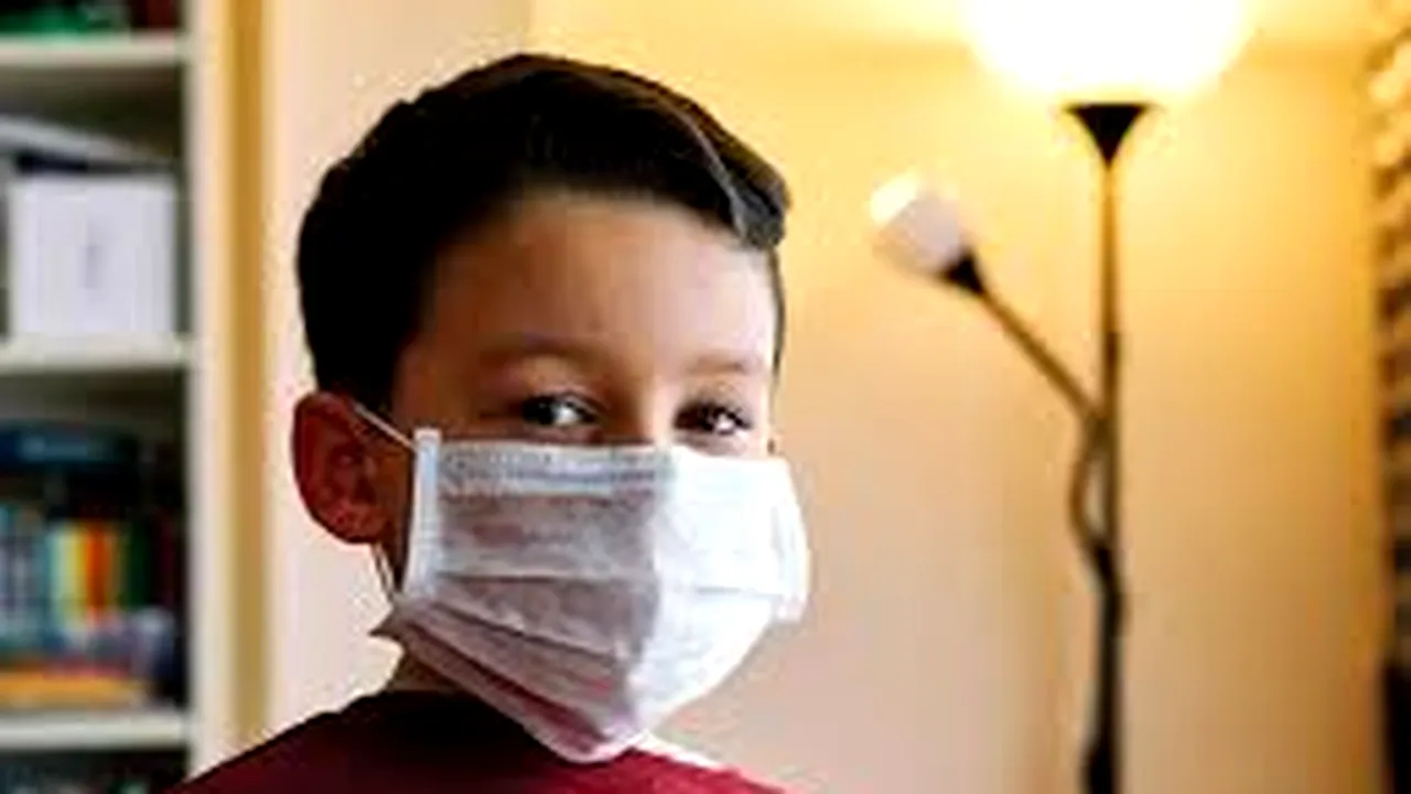 Un studiu arată că există un risc mic de deces și de boli grave cauzate de coronavirus în cazul copiilor