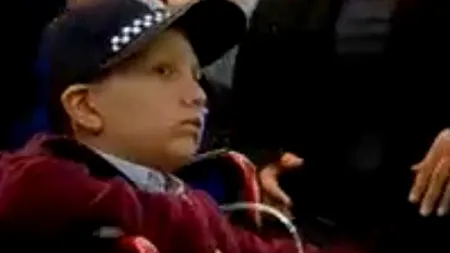 Unei fetițe de 12 ani i-a sunat telefonul. Nu i-a venit să creadă ce a auzit când a răspuns: 
