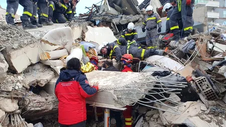Două persoane SALVATE de echipa RO-USAR în Turcia - FOTO&VIDEO