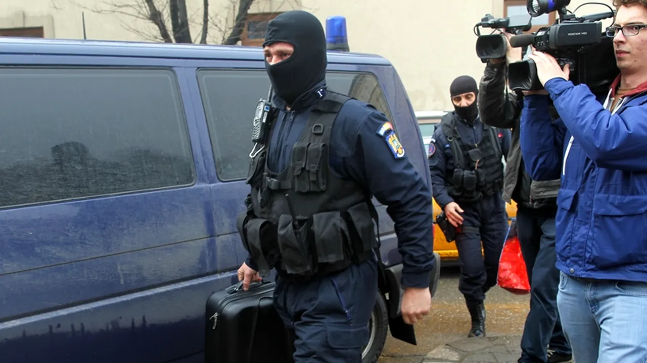 Percheziții la IPJ Botoșani, pentru ridicarea unor documente, într-un dosar de corupție