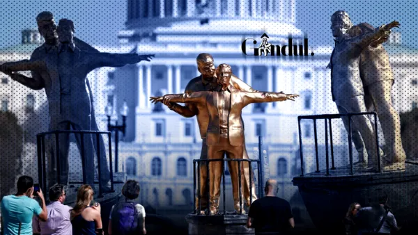 Statuia „Titanic” a lui Trump și Epstein atrage vizitatorii în Washington DC. Unde a fost amplasată sculptura realizată de un grup de artiști anonimi