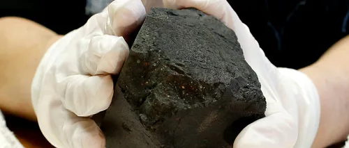 Roci lunare și fragmente de meteoriți marțieni, vândute la licitație cu peste 1 milion de dolari