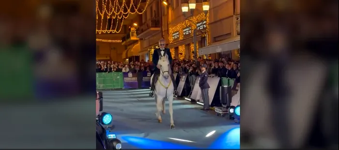 Tenorul Andrea Bocelli, intrare spectaculoasă la Festivalul de la Sanremo / FOTO - Captură video: Instagram