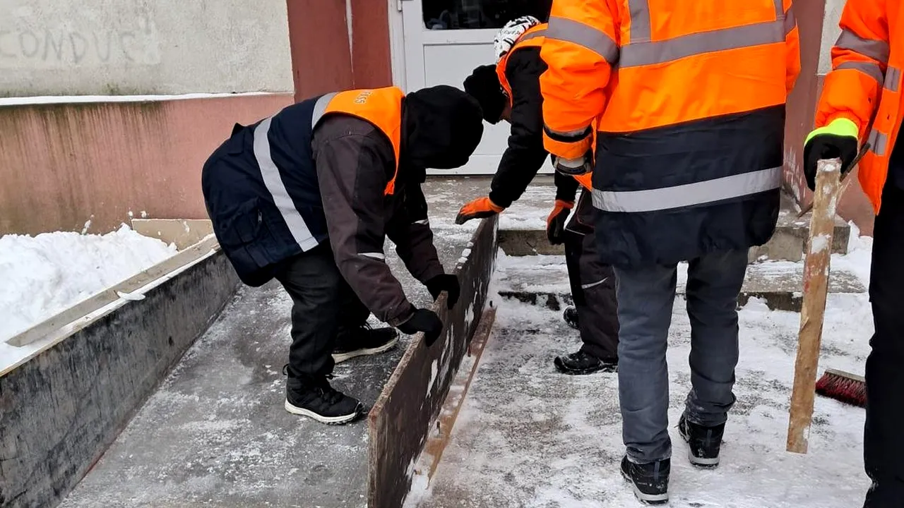 (P)Se lucrează pe Strada Neptun, din Sectorul 5, segmentul dintre Găgeşti şi Vârtejului