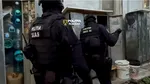 Percheziții masive în Capitală și în cinci județe. Rețea de hoți destructurată după ce a furat 10 tone de combustibil din trenuri