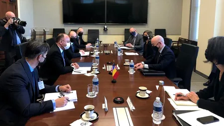Includerea României în programul Visa Waiver e o prioritate pentru SUA, a reiterat secretarul american pentru securitate internă Alejandro Mayorkas la întrevederea de marți cu Bogdan Aurescu