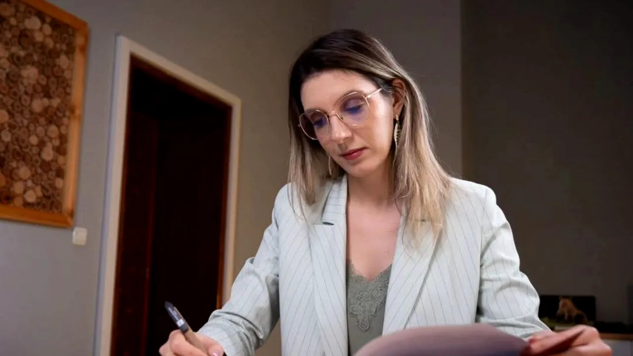 Diana Buzoianu dă un director adjunct pe mâna ANI. 