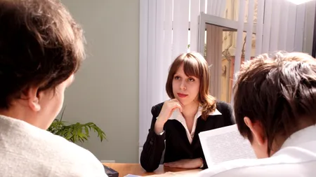 Șapte întrebări pe care trebuie să le pui la finalul oricărui interviu de angajare