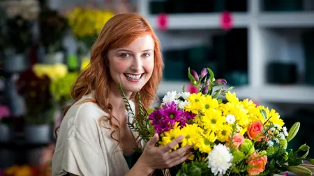 La ce trucuri poți apela pentru a păstra FLORILE proaspete mai mult timp în casă. Sfaturi prețioase cu rezultate uimitoare