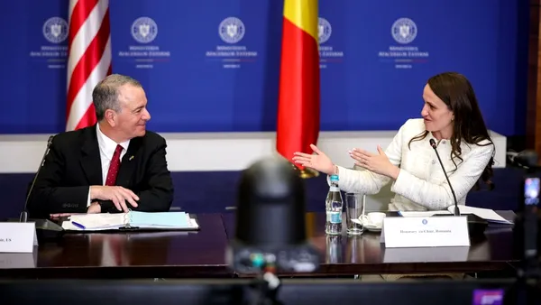 Românilor care muncesc în SUA li se recunoaşte vechimea în muncă obţinută peste graniţă