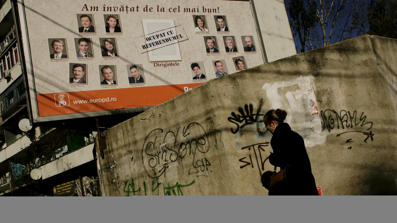 Primăria Sector 4 interzice afișajul electoral  pe copaci și pe stâlpi