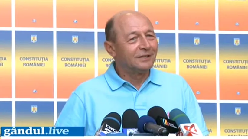 Băsescu: Îi fac o recomandare lui Antonescu. În stânga biroului este un telefon negru. Trebuie să apese al treilea buton - VIDEO și LIVE TEXT