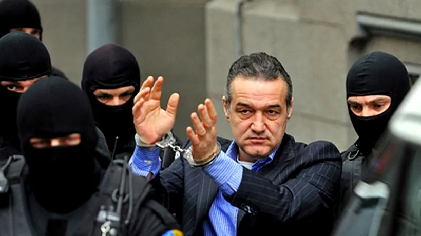 Fostul ministru al Apărării Victor Babiuc a fost eliberat condiționat din Penitenciarul Găești