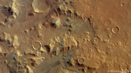 GALERIE FOTO. Imaginile care ar putea confirma existența apei pe Marte, realizate de o navetă a Agenției Spațiale Europene 