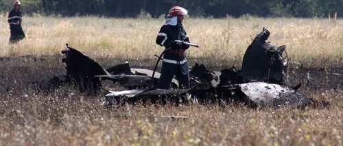 Un avion militar s-a prăbușit la Craiova. Pilotul a murit, instructorul s-a catapultat