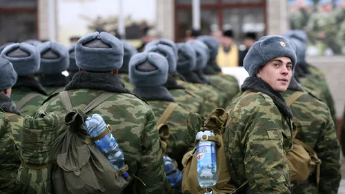 Rusia intenționează să recruteze civili ucraineni din regiunile ocupate, acuză serviciile de informații ucrainene