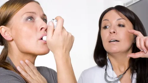 De ce apare astmul și care sunt factorii care agravează boala