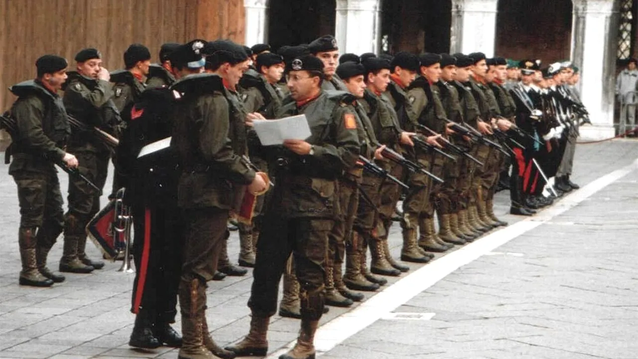 Armata obligatorie pentru acești români între 18 și 26 de ani. Proiectul de lege privind serviciul militar obligatoriu a fost depus