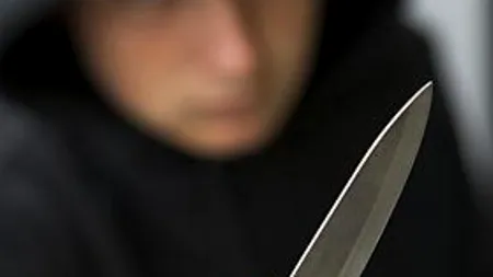 Un tânăr a ajuns în arest preventiv, după ce a înjunghiat mortal un bărbat într-o benzinărie din Sectorul 3 