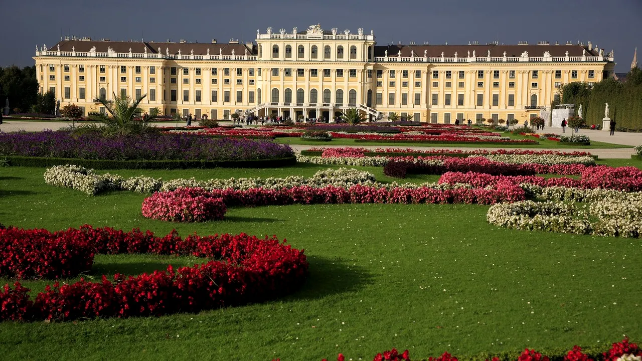 SONDAJ: Cei mai mulți austrieci sprijină refuzul Vienei de a accepta aderarea României la Schengen