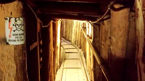 Tunelul vieții. Cum a supraviețuit Sarajevo asediului sârbesc, prin curtea unui bosniac: Râd când mă gândesc la război. Poate că asta mă menține normal