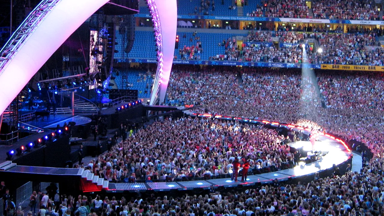 Concerte și festivaluri, doar pentru cei vaccinați! Emil Boc anunță ce s-a decis la întâlnirea de la Guvern