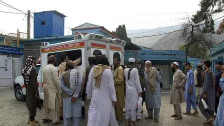 CUTREMUR puternic produs în Afganistan. Cel puțin 800 de oameni au murit și alți 2.800 au fost răniți