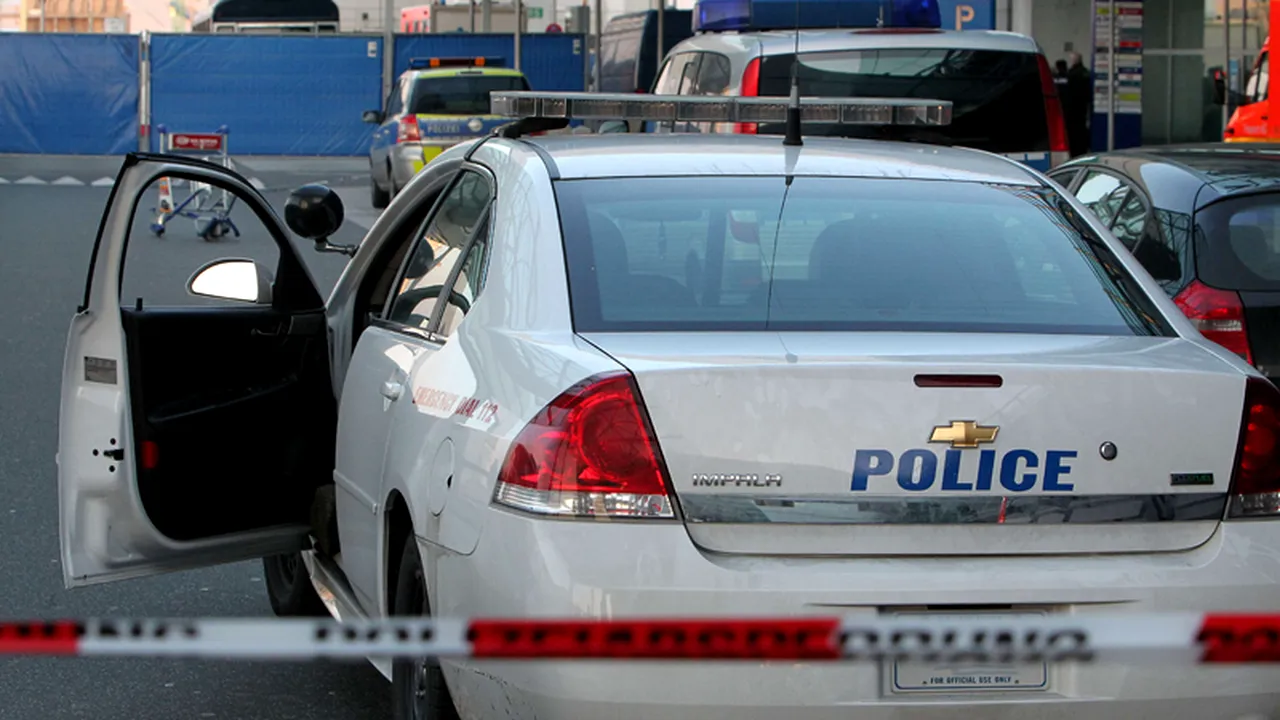 Solistul unei trupe heavy metal care a debutat pe locul 8 în topul Billboard a fost arestat după ce a angajat un asasin pentru a o ucide pe soția sa